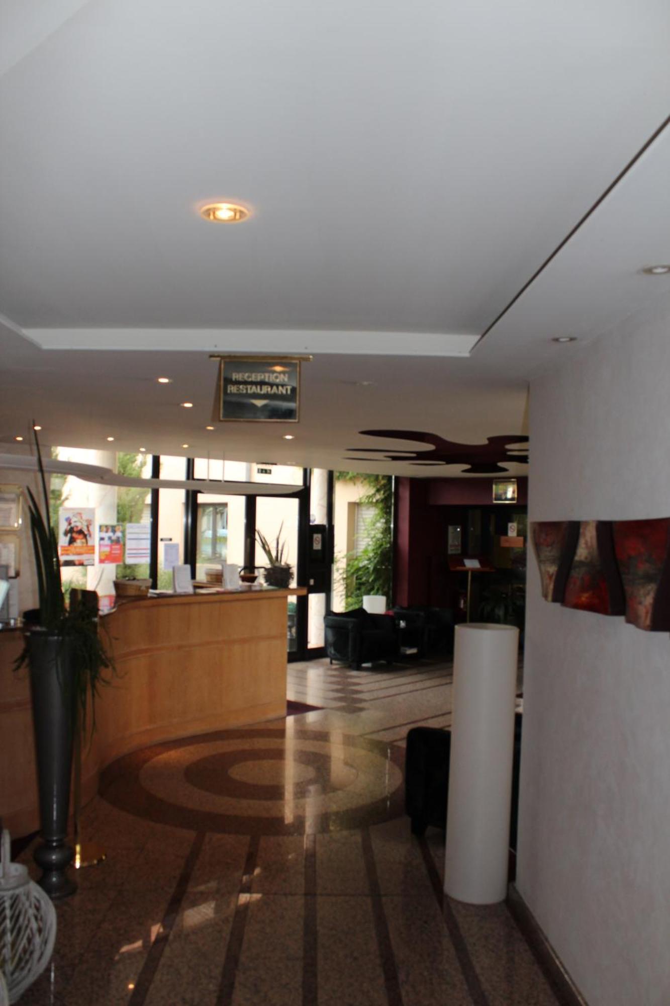 Hotel Restaurant Crystal 에르텡 외부 사진