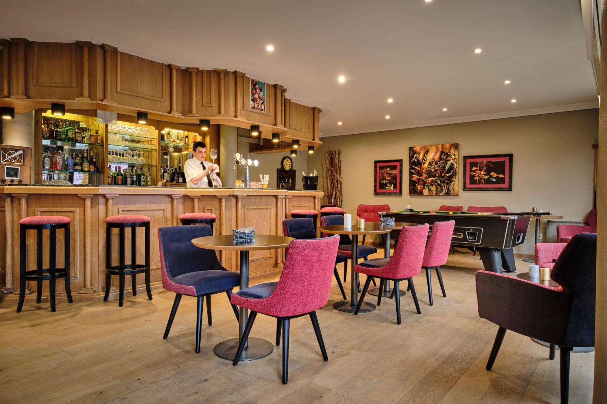 Hotel Restaurant Crystal 에르텡 외부 사진