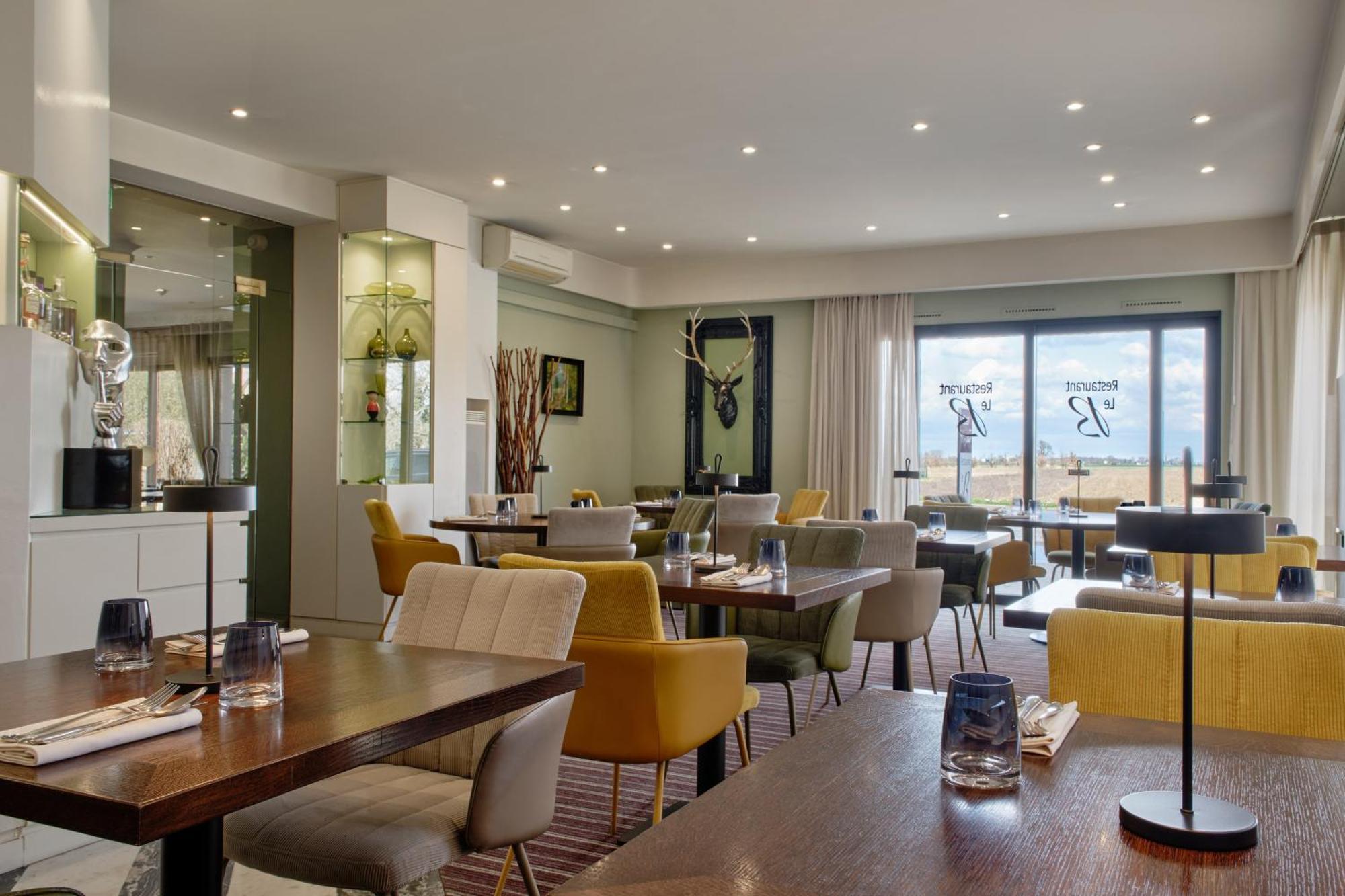 Hotel Restaurant Crystal 에르텡 외부 사진